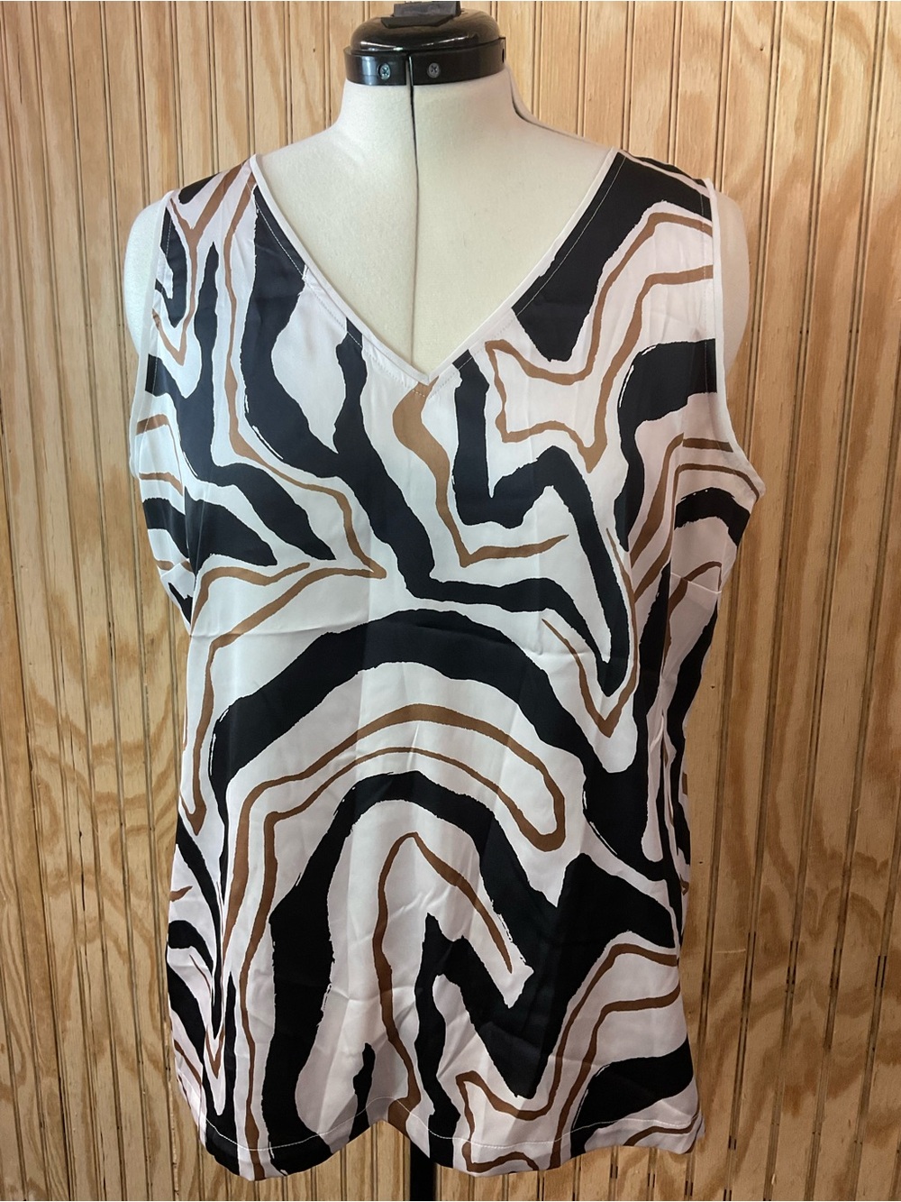 Chico's Printed Top in Black, White & Brown